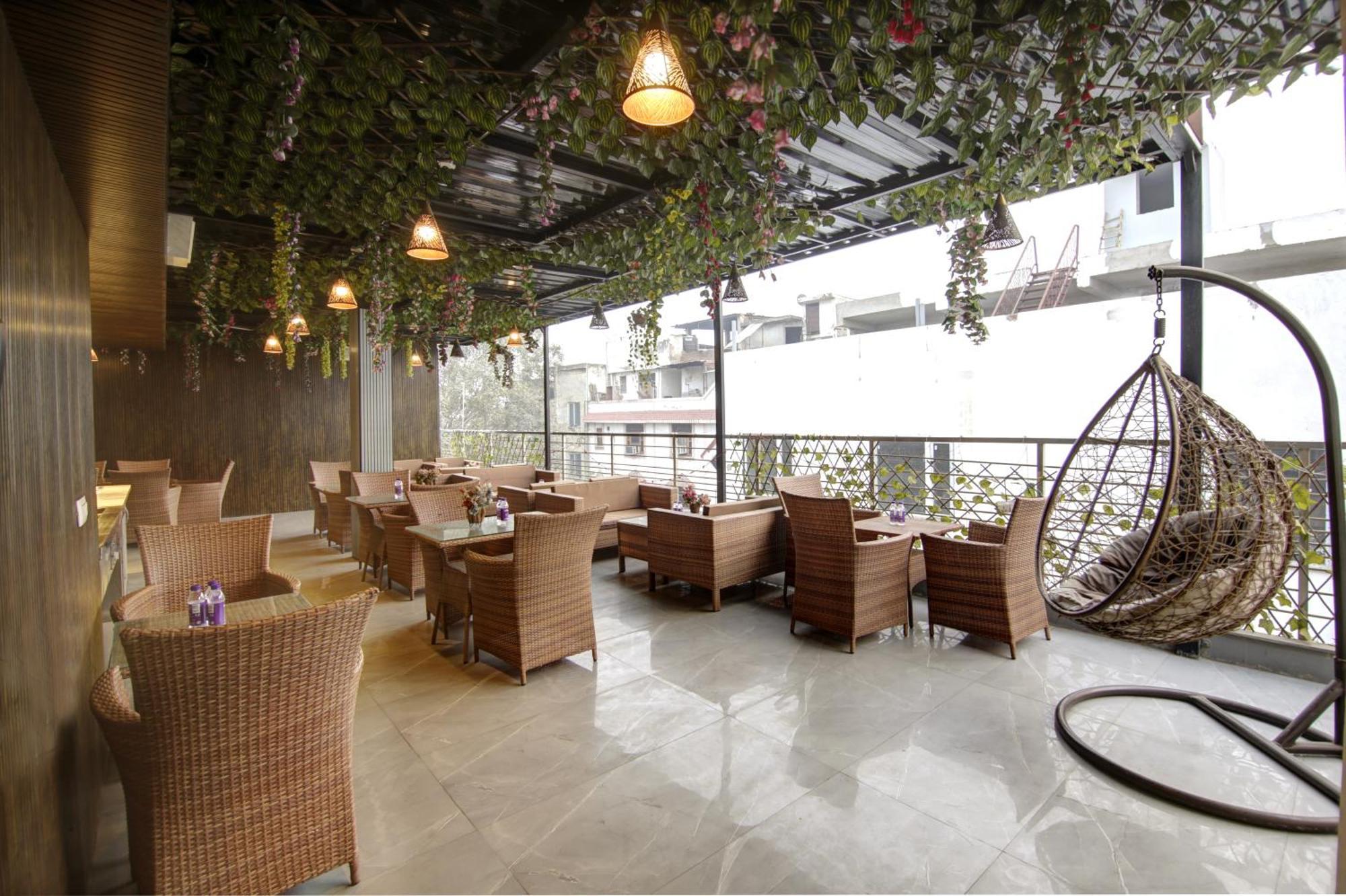 The Shanti Plaza - Neu-Delhi Exterior foto