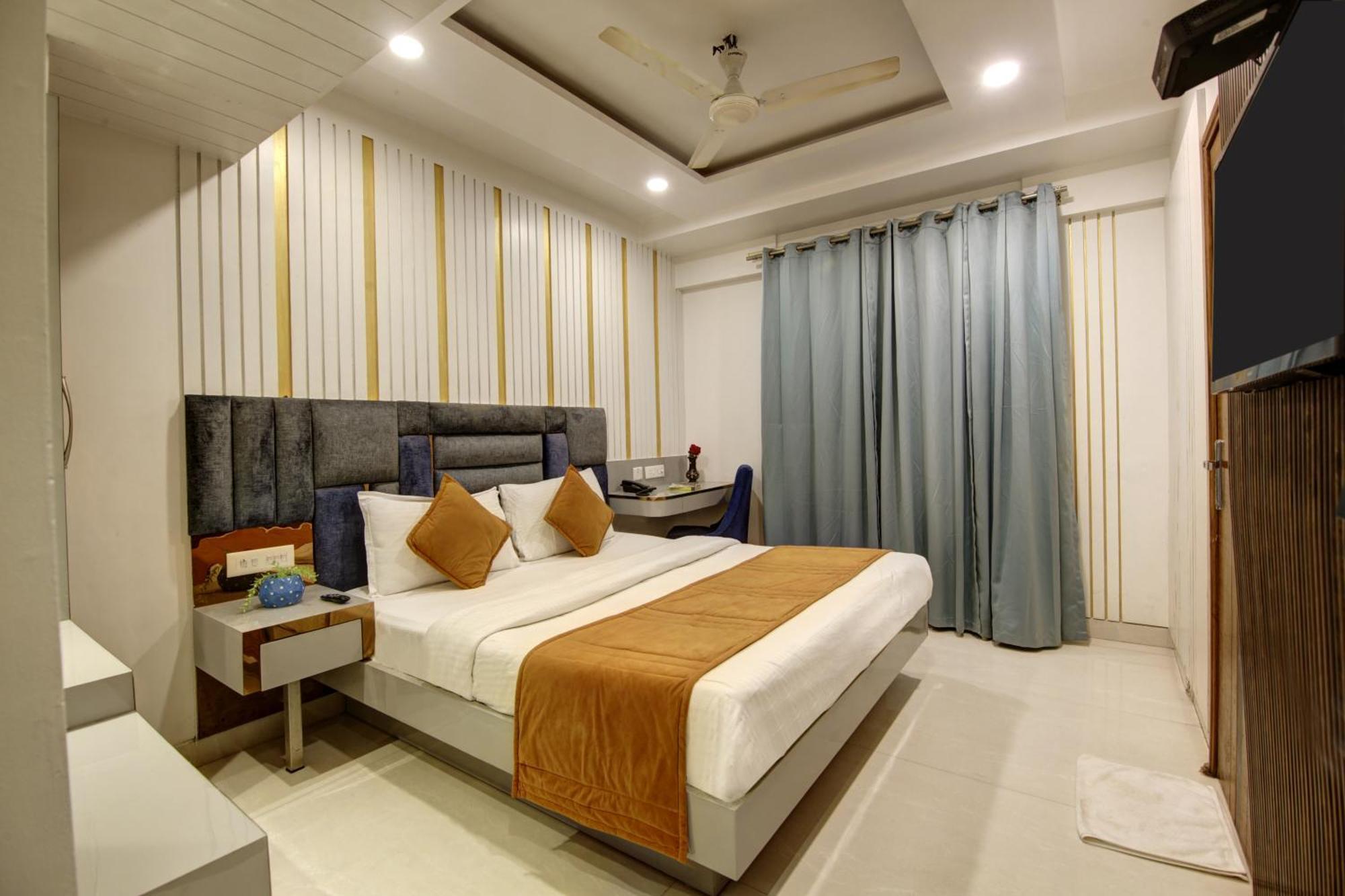 The Shanti Plaza - Neu-Delhi Exterior foto