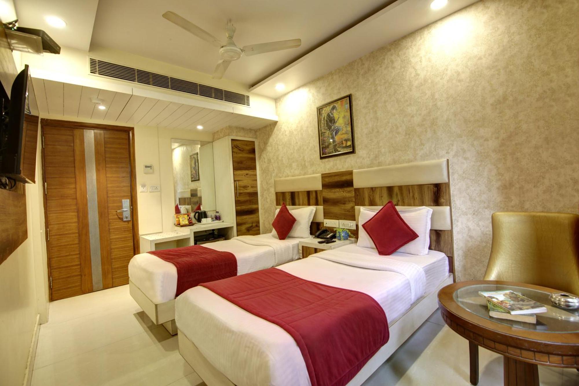 The Shanti Plaza - Neu-Delhi Exterior foto