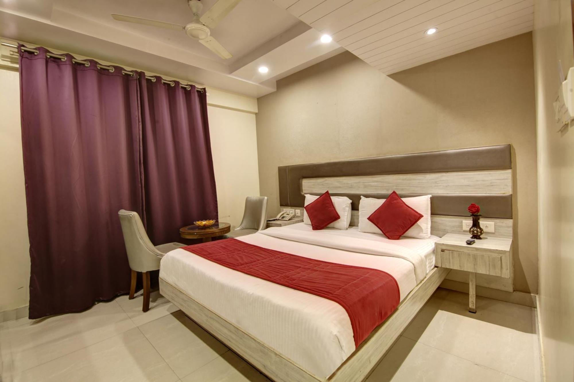 The Shanti Plaza - Neu-Delhi Exterior foto