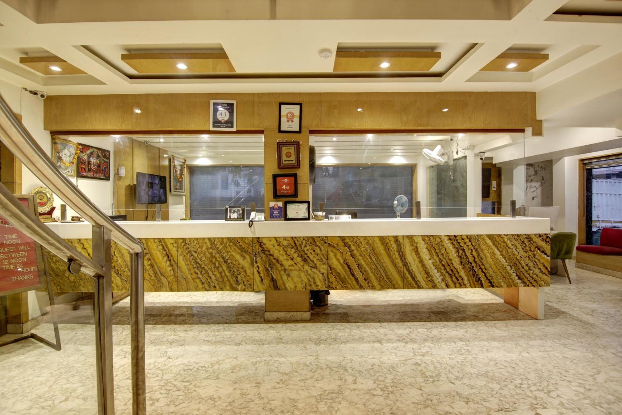 The Shanti Plaza - Neu-Delhi Exterior foto