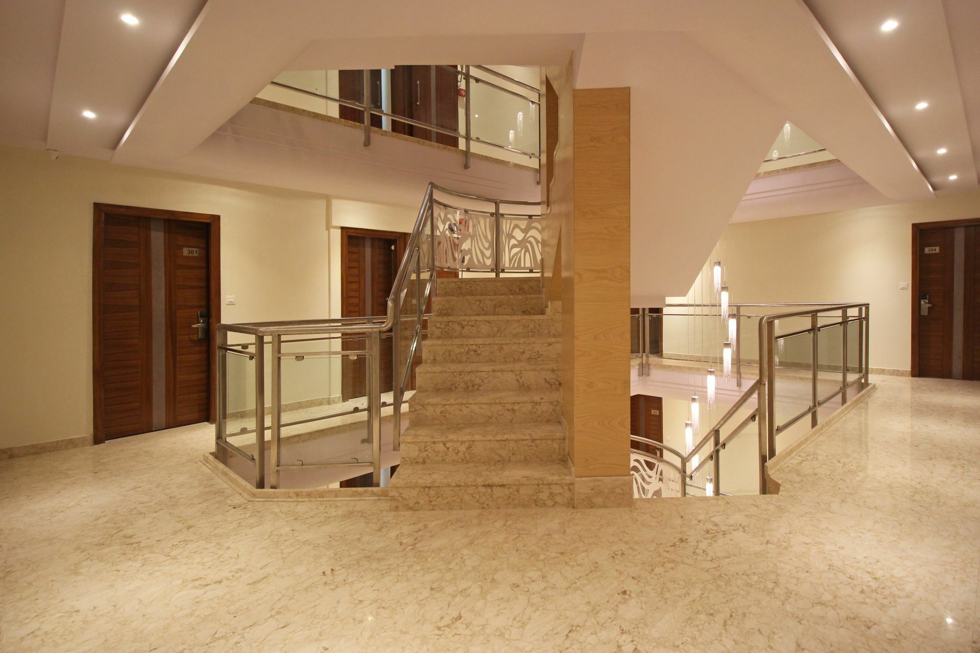 The Shanti Plaza - Neu-Delhi Exterior foto