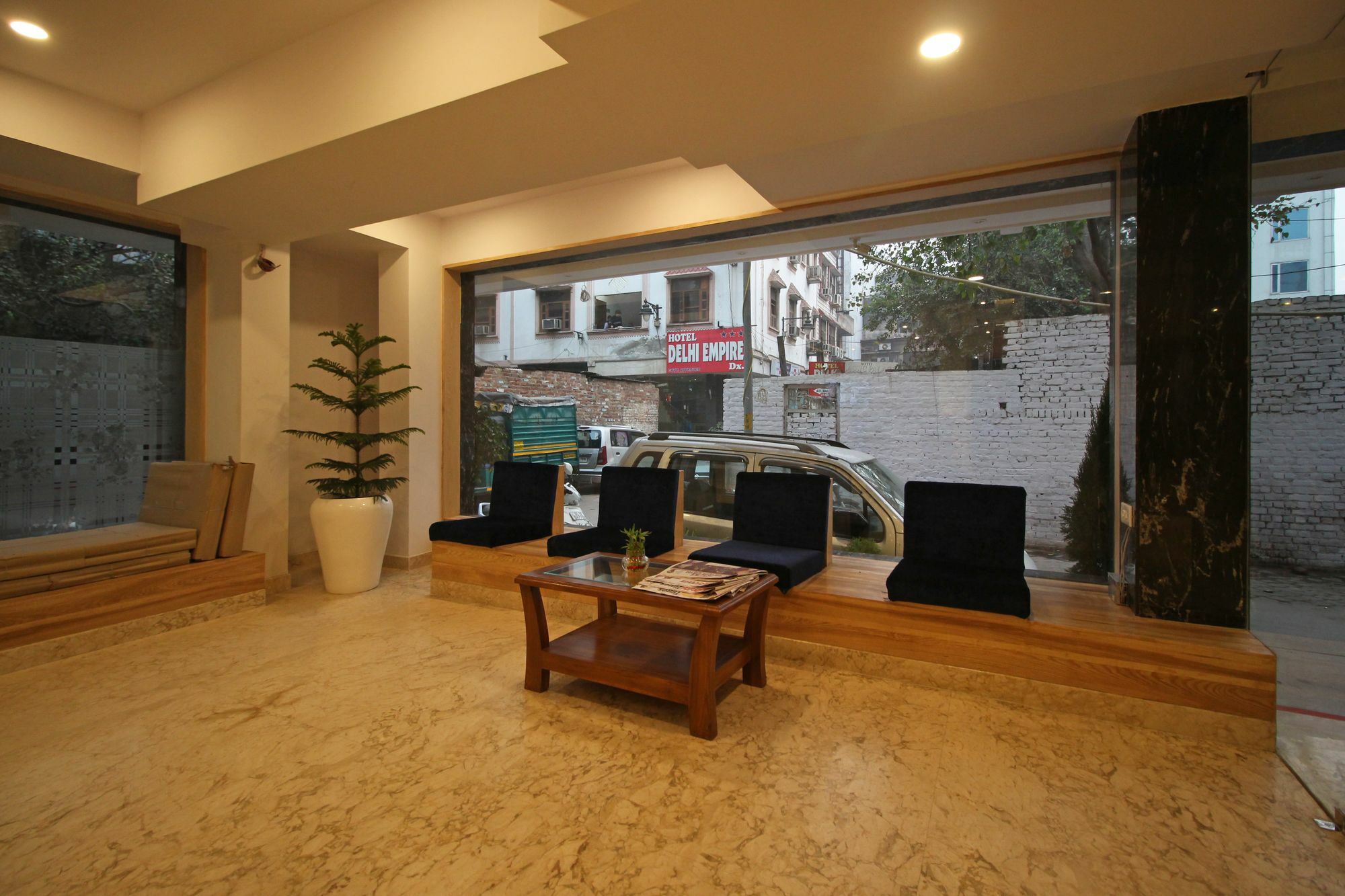 The Shanti Plaza - Neu-Delhi Exterior foto